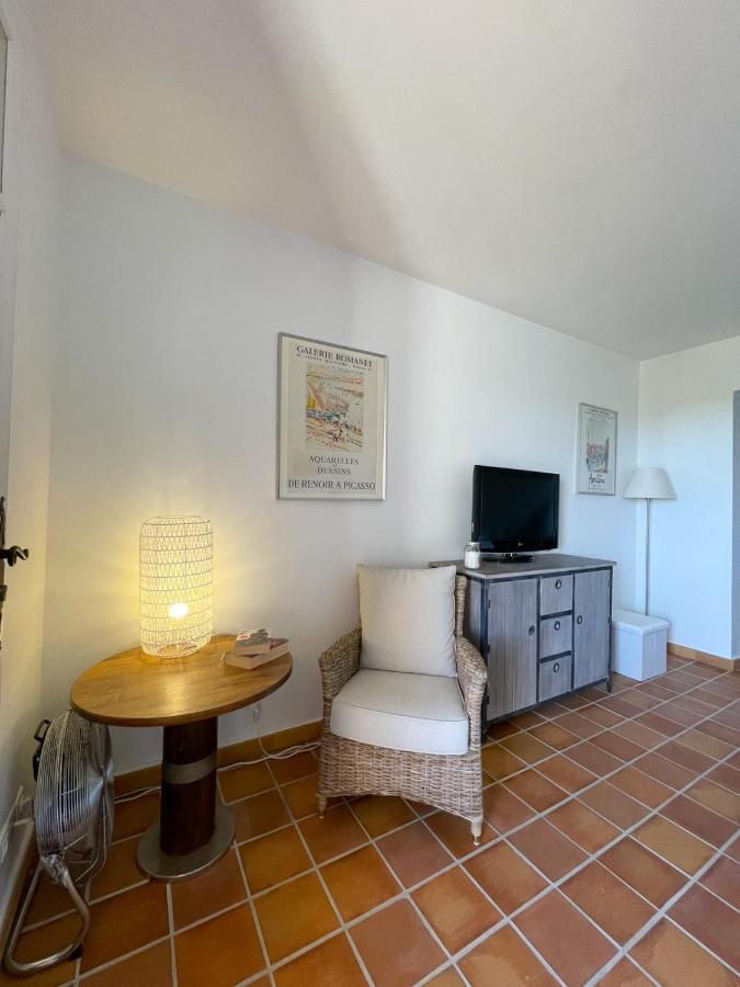 Superb Apartment With Balcony Near The Beach Saint-Raphaël Dış mekan fotoğraf